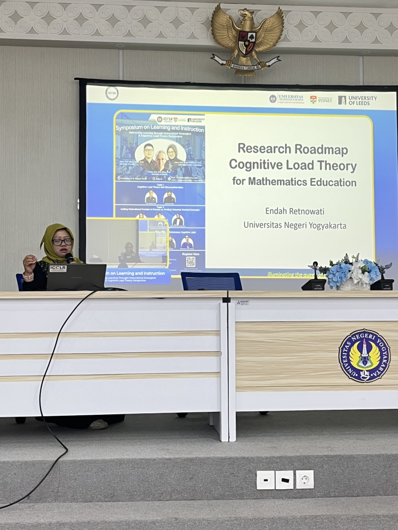 Pemaparan Assoc. Prof. Endah Retnowati