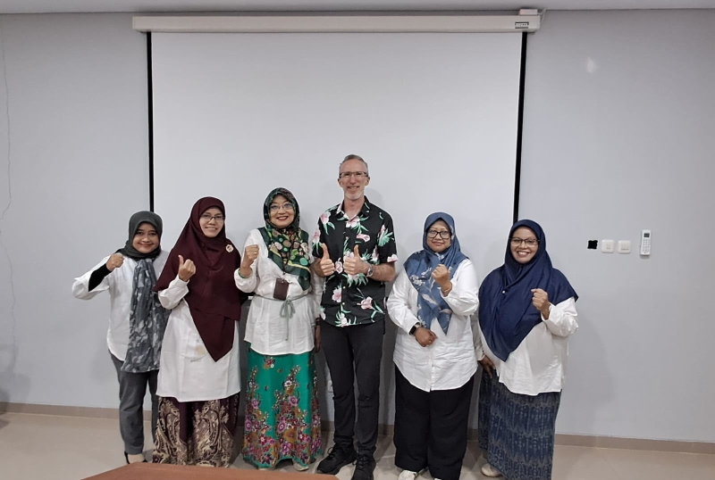 Foto bersama delegasi FMIPA UNY dan University of Sydney
